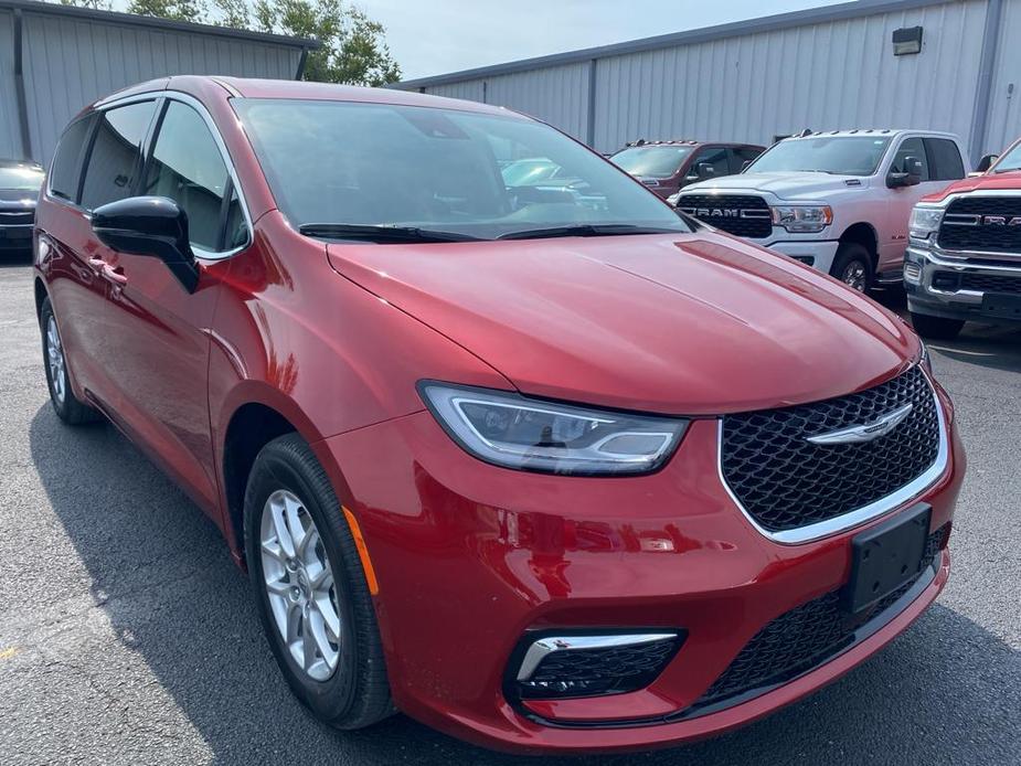 new 2024 Chrysler Pacifica car, priced at $49,835