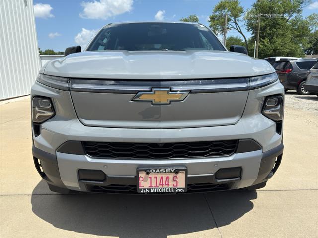 new 2025 Chevrolet Silverado EV car, priced at $75,195