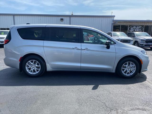 new 2024 Chrysler Pacifica car, priced at $49,710