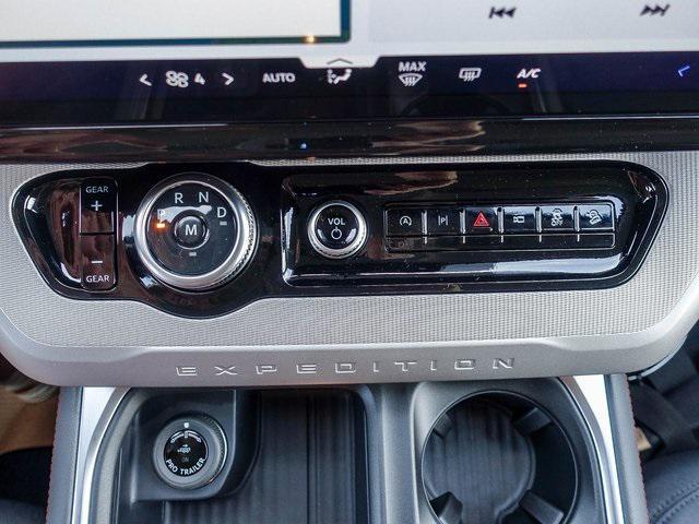 new 2025 Ford Expedition Max car, priced at $67,751