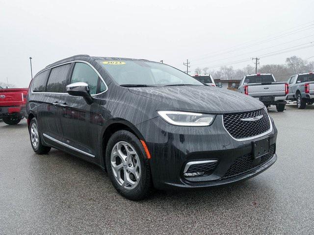 used 2023 Chrysler Pacifica car, priced at $30,986