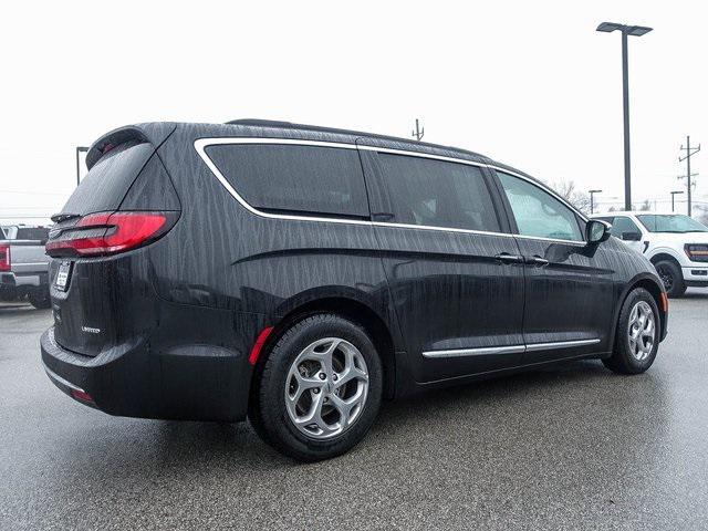 used 2023 Chrysler Pacifica car, priced at $30,986