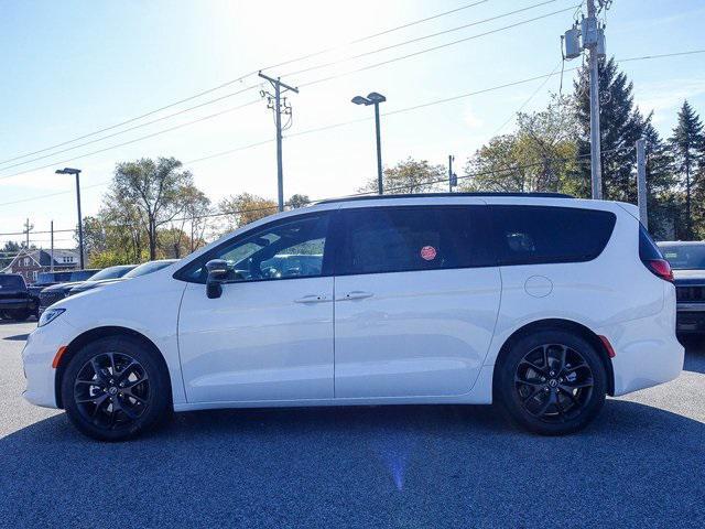new 2026 Chrysler Pacifica car, priced at $41,748