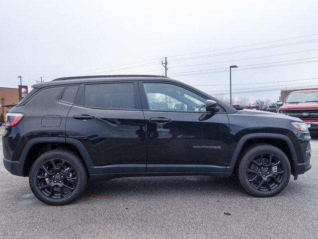 new 2025 Jeep Compass car, priced at $28,998