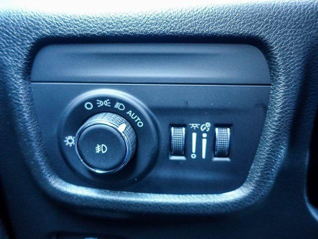 new 2025 Jeep Grand Cherokee car, priced at $48,681