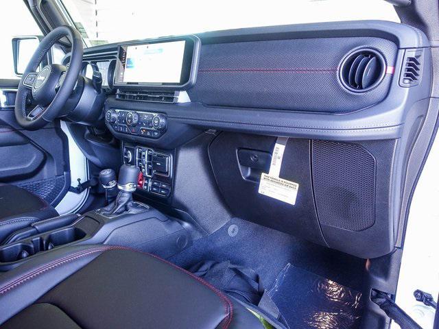 new 2025 Jeep Gladiator car, priced at $53,636