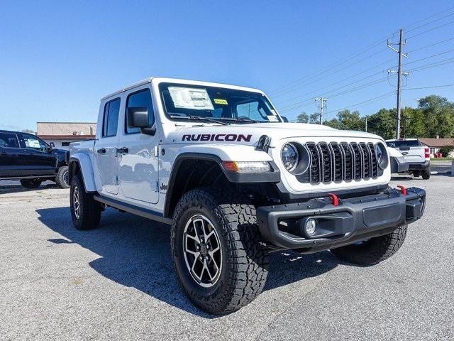 new 2025 Jeep Gladiator car, priced at $53,636