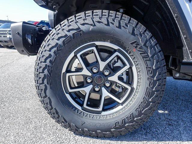 new 2025 Jeep Gladiator car, priced at $53,636