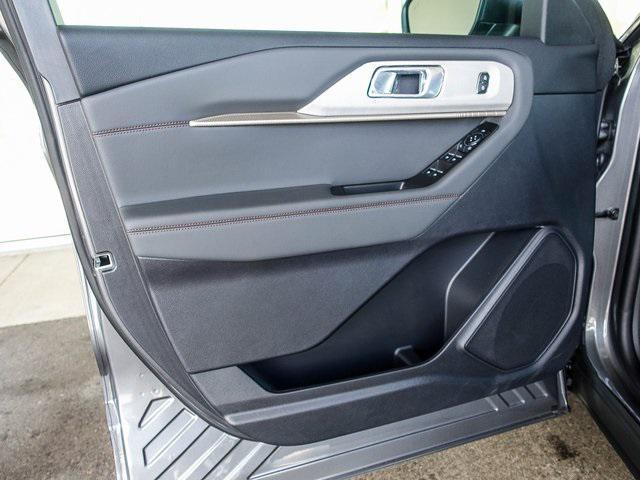 new 2025 Ford Explorer car, priced at $44,363