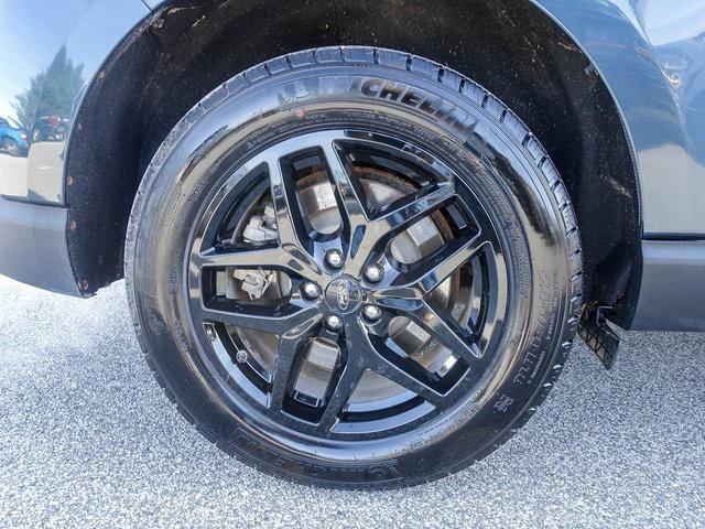 used 2024 Ford Edge car, priced at $25,394