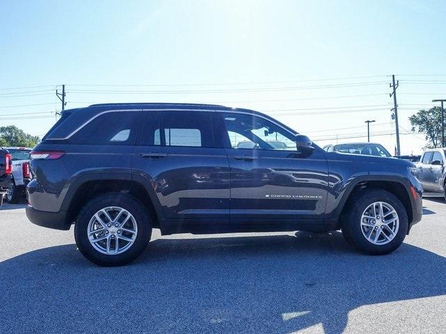 new 2024 Jeep Grand Cherokee car, priced at $36,495