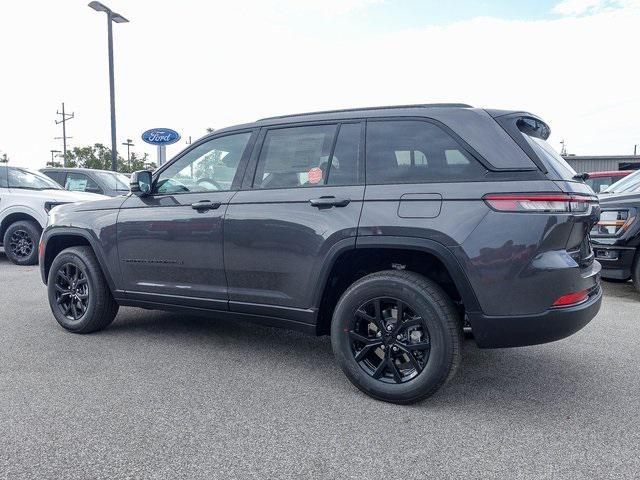 new 2025 Jeep Grand Cherokee car, priced at $45,232