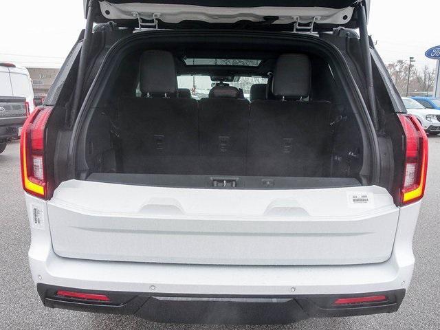 new 2025 Ford Expedition car, priced at $83,945