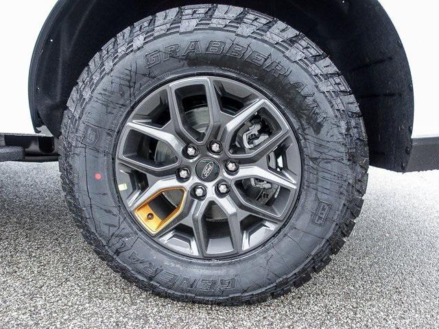 new 2025 Ford Expedition car, priced at $83,945