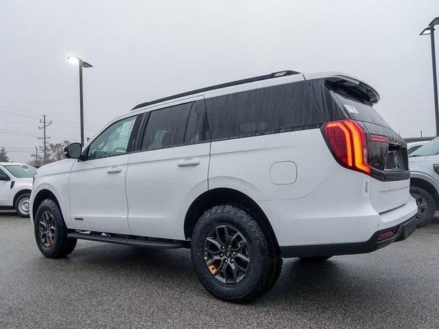 new 2025 Ford Expedition car, priced at $83,945