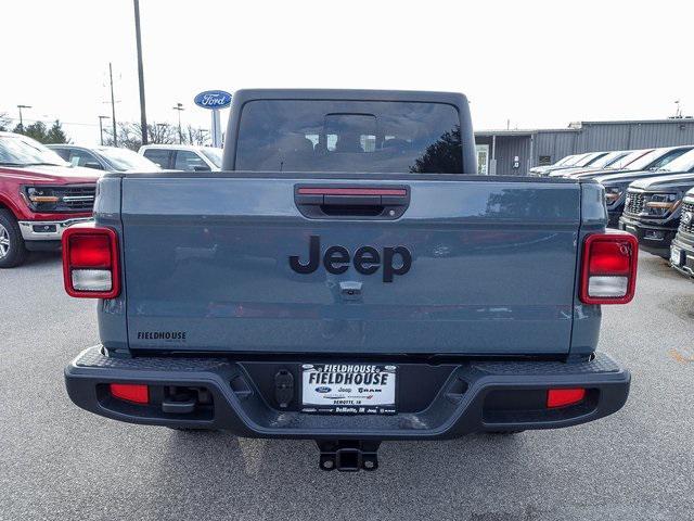 new 2025 Jeep Gladiator car, priced at $46,767