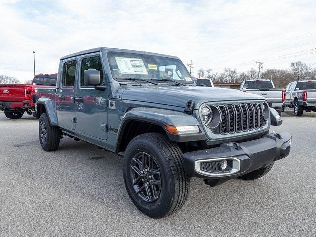 new 2025 Jeep Gladiator car, priced at $46,767