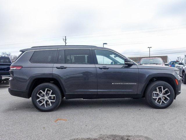 new 2025 Jeep Grand Cherokee L car, priced at $46,795