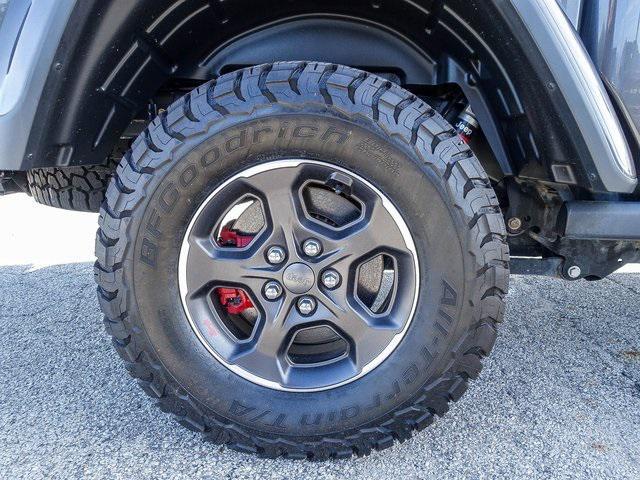 used 2020 Jeep Gladiator car, priced at $25,963