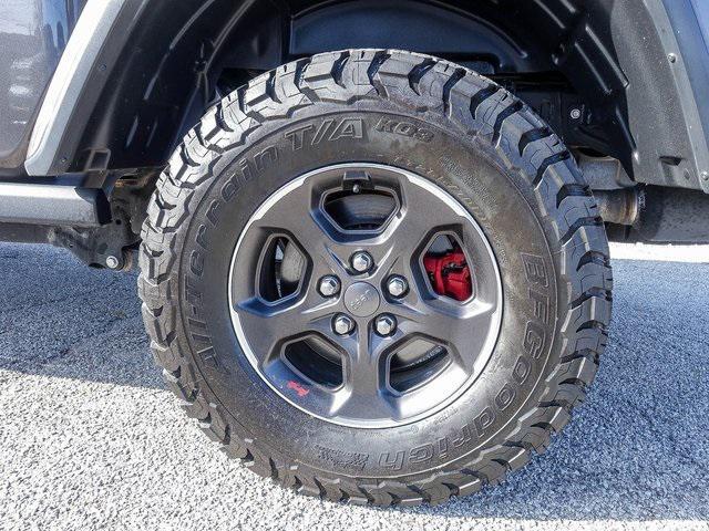 used 2020 Jeep Gladiator car, priced at $25,963