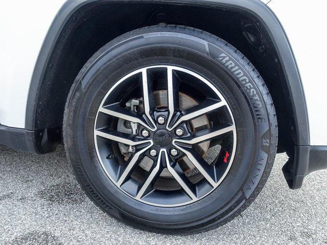 used 2020 Jeep Grand Cherokee car, priced at $21,986