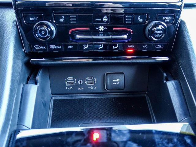 new 2025 Jeep Grand Cherokee car, priced at $42,483