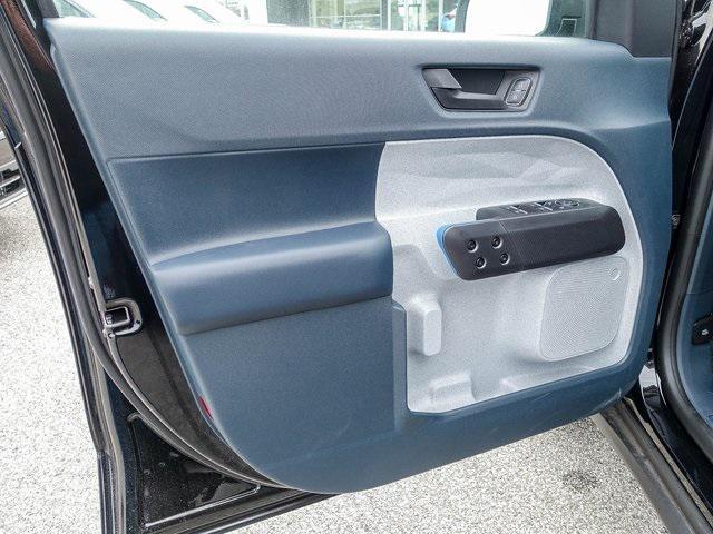 new 2025 Ford Maverick car, priced at $32,648