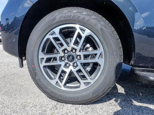 new 2025 Ford Expedition Max car, priced at $72,389