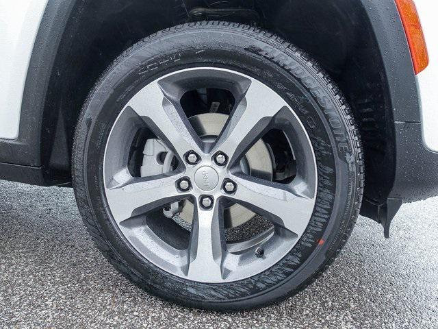 new 2025 Jeep Grand Cherokee car, priced at $47,241