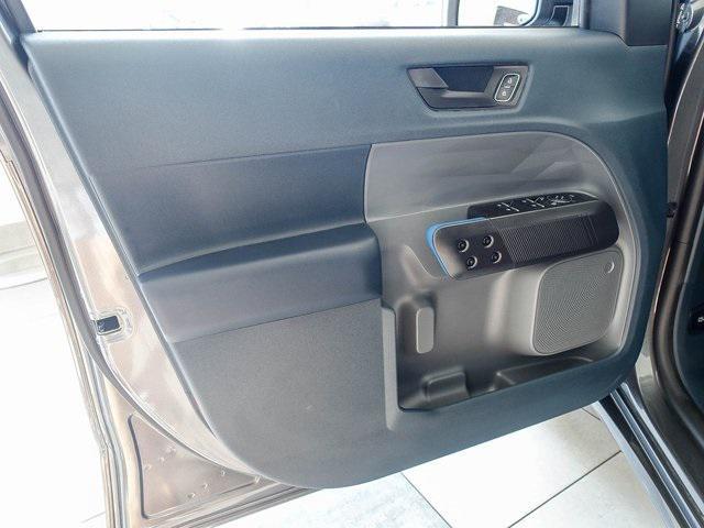 new 2025 Ford Maverick car