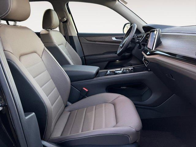 new 2025 Volkswagen Atlas car, priced at $50,851