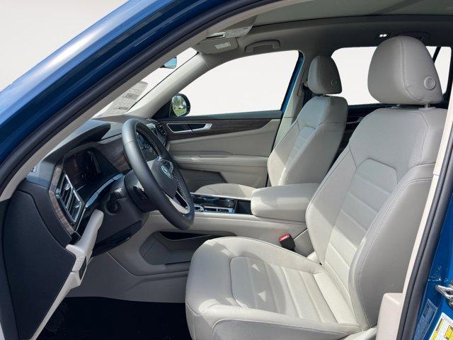 new 2025 Volkswagen Atlas car, priced at $50,851