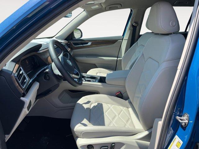 new 2025 Volkswagen Atlas car, priced at $42,535