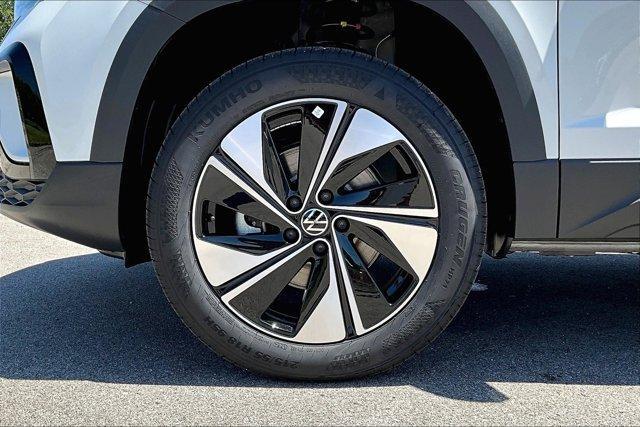 new 2024 Volkswagen Taos car, priced at $32,016