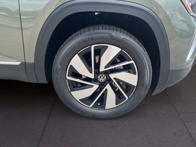 new 2025 Volkswagen Atlas car, priced at $51,546