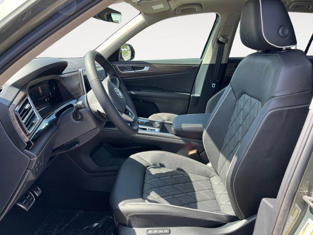 new 2025 Volkswagen Atlas car, priced at $55,856