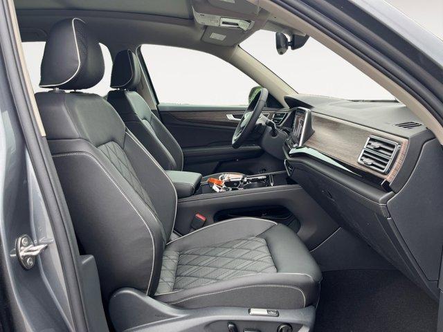 new 2025 Volkswagen Atlas car, priced at $55,856