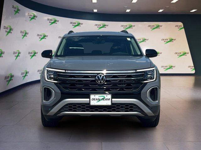 new 2025 Volkswagen Atlas car, priced at $49,761