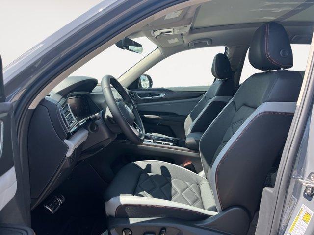new 2025 Volkswagen Atlas car, priced at $49,761