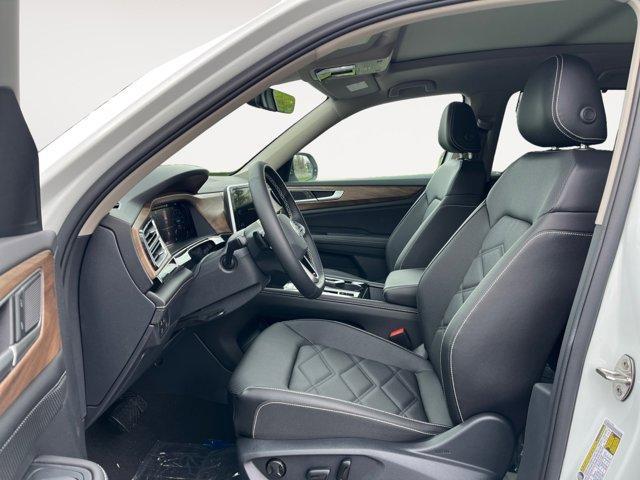 new 2025 Volkswagen Atlas car, priced at $48,315