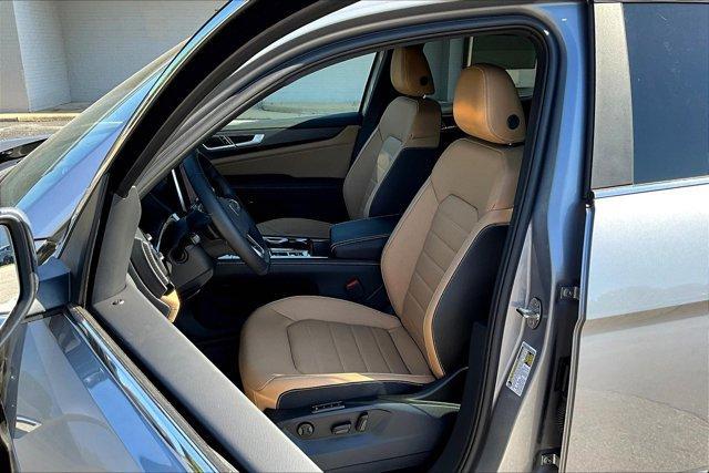 new 2024 Volkswagen Atlas Cross Sport car, priced at $51,721