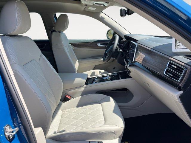 new 2025 Volkswagen Atlas car, priced at $55,856