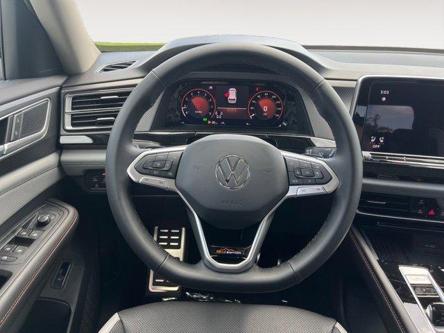 new 2025 Volkswagen Atlas car, priced at $50,001