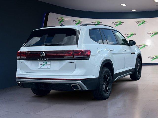 new 2025 Volkswagen Atlas car, priced at $50,001
