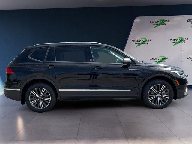 new 2024 Volkswagen Tiguan car, priced at $35,150