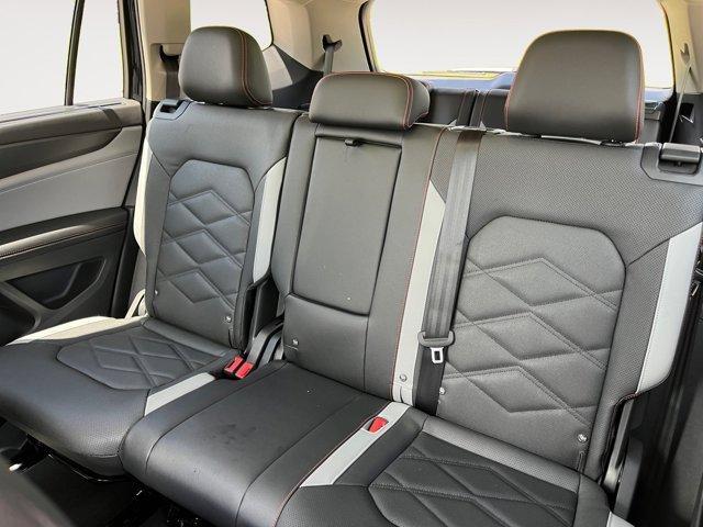 new 2025 Volkswagen Atlas car, priced at $49,306