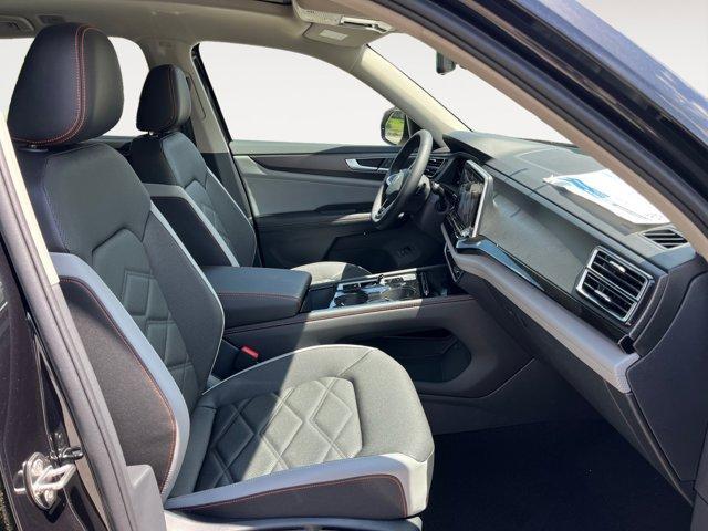 new 2025 Volkswagen Atlas car, priced at $49,306