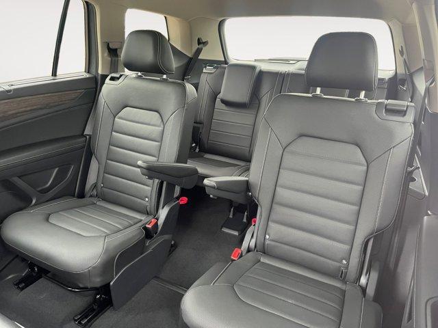 new 2025 Volkswagen Atlas car, priced at $52,001