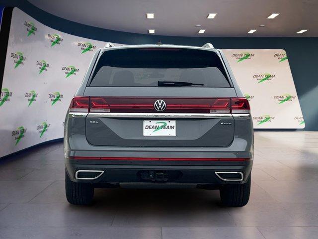 new 2025 Volkswagen Atlas car, priced at $52,001