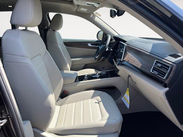 new 2025 Volkswagen Atlas car, priced at $51,546